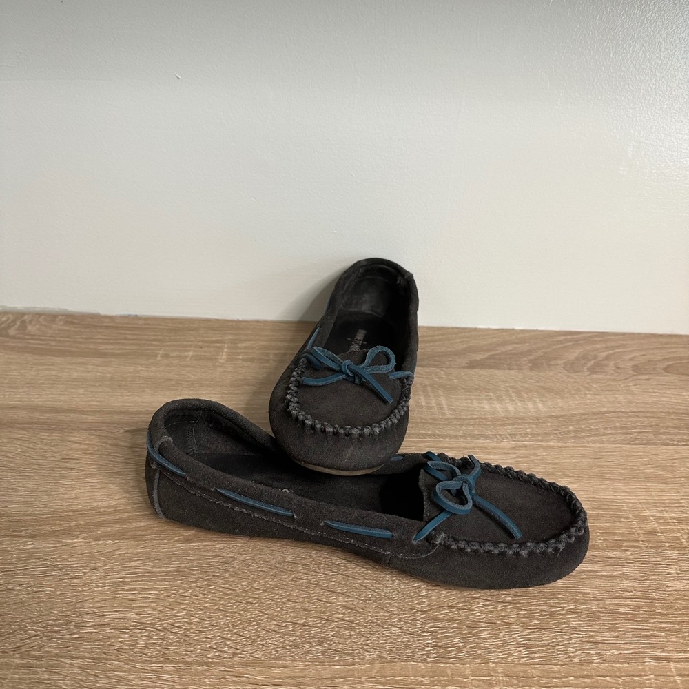 Minnetonka Suede Moccasin Women 8.5 Grey Blue Kilty 69715 Leather Bow Flats